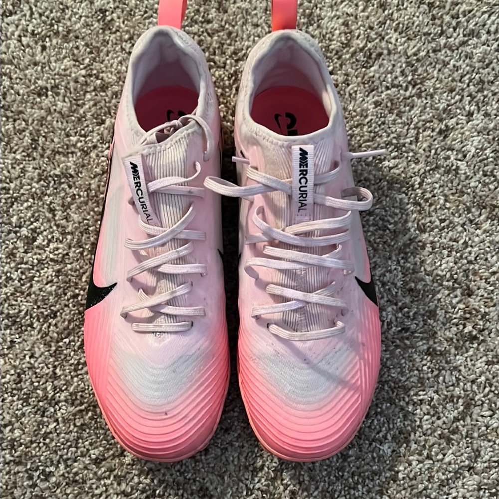 Nike Air Zoom Mercurial Turf Soccer Shoes, Mens Sz 9.5, Pink